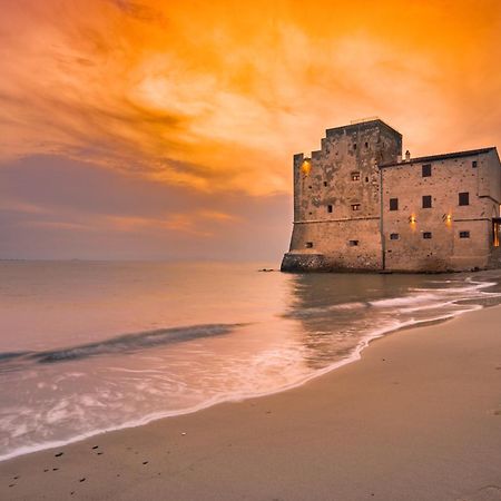 Torre Mozza - Dimora D' Epoca Hotel ฟอลลอนนีกา ภายนอก รูปภาพ
