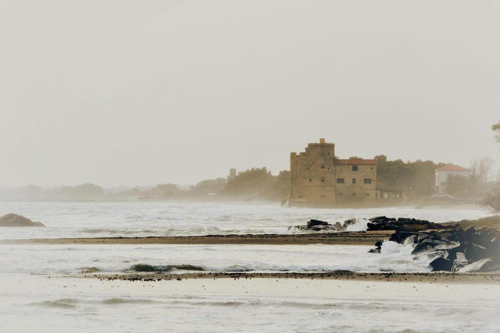 Torre Mozza - Dimora D' Epoca Hotel ฟอลลอนนีกา ภายนอก รูปภาพ