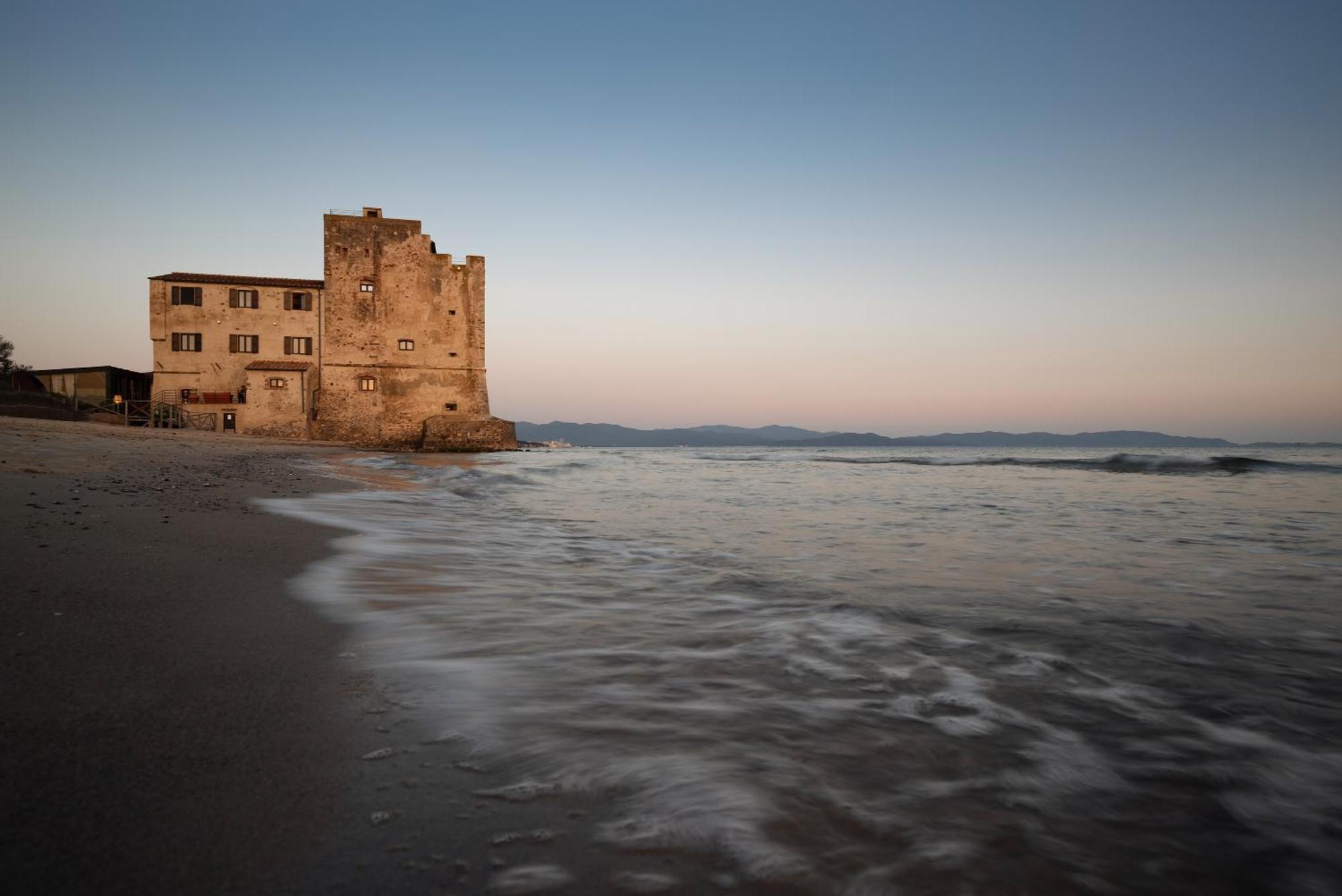 Torre Mozza - Dimora D' Epoca Hotel ฟอลลอนนีกา ภายนอก รูปภาพ