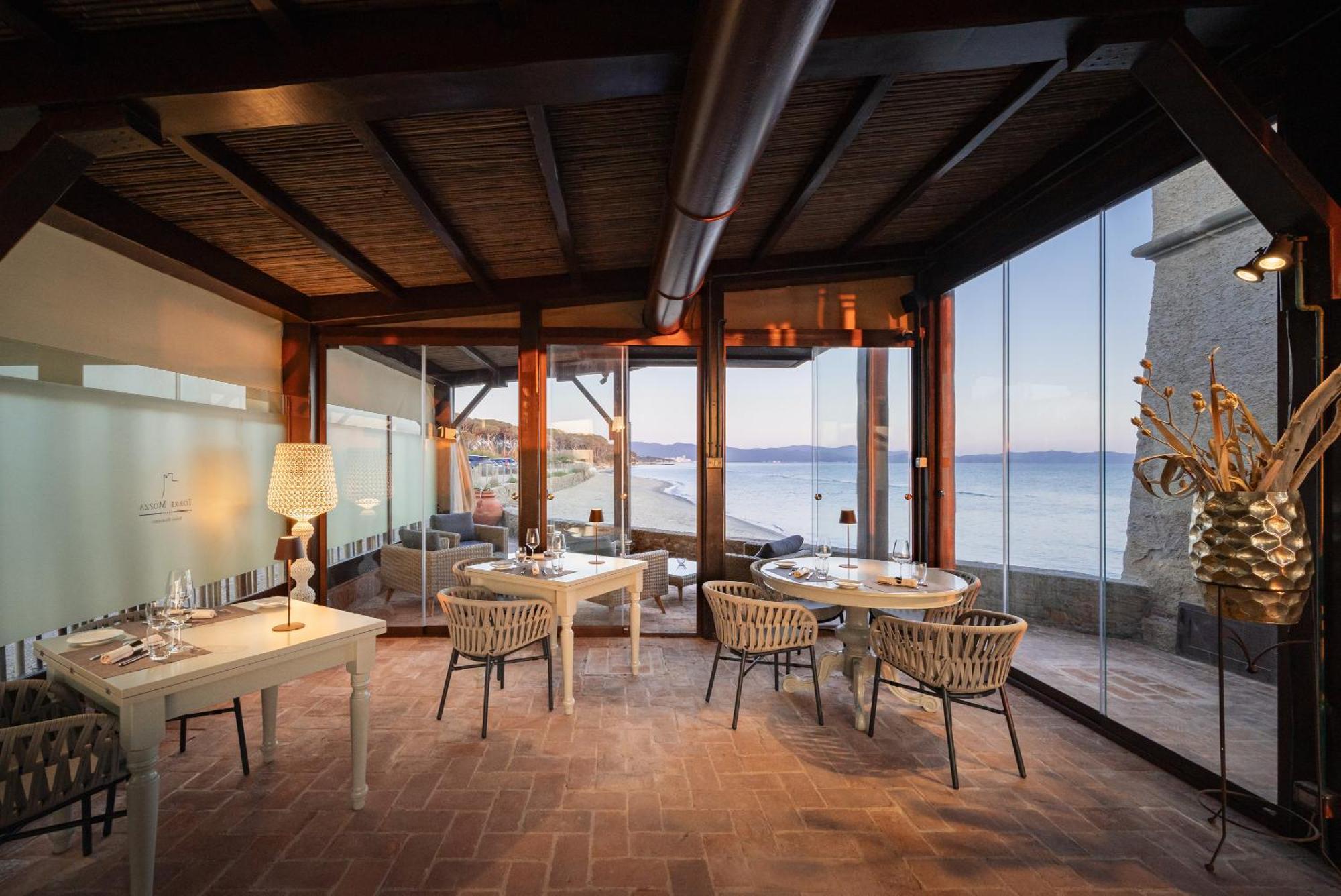 Torre Mozza - Dimora D' Epoca Hotel ฟอลลอนนีกา ภายนอก รูปภาพ