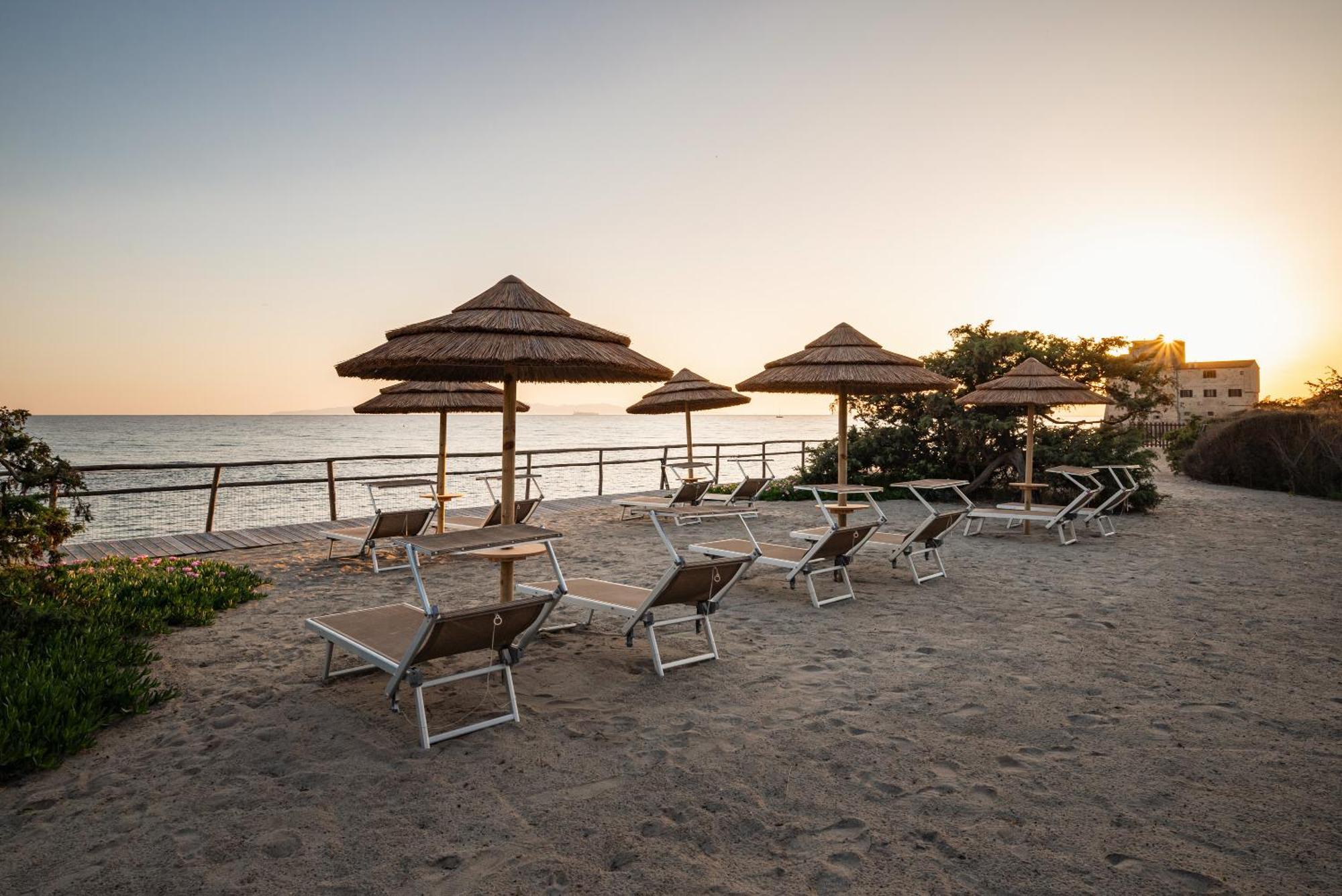 Torre Mozza - Dimora D' Epoca Hotel ฟอลลอนนีกา ภายนอก รูปภาพ