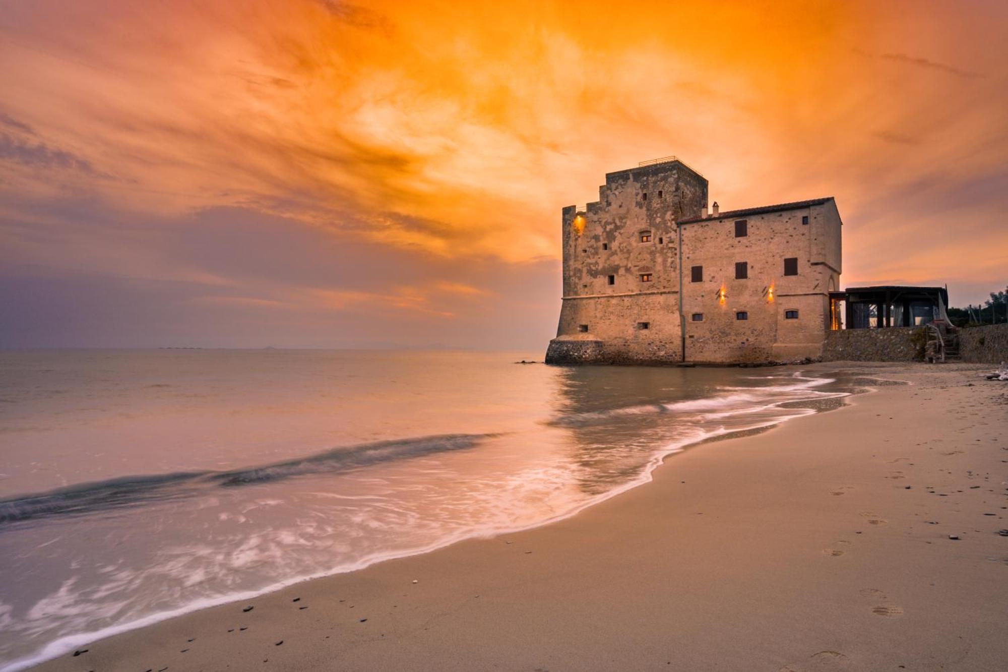 Torre Mozza - Dimora D' Epoca Hotel ฟอลลอนนีกา ภายนอก รูปภาพ