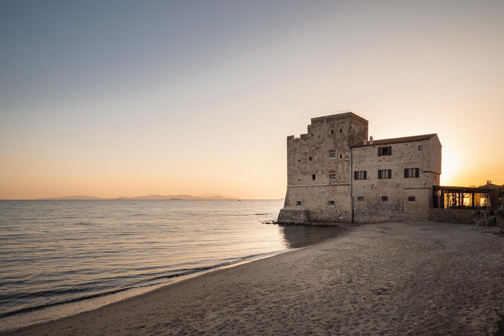Torre Mozza - Dimora D' Epoca Hotel ฟอลลอนนีกา ภายนอก รูปภาพ