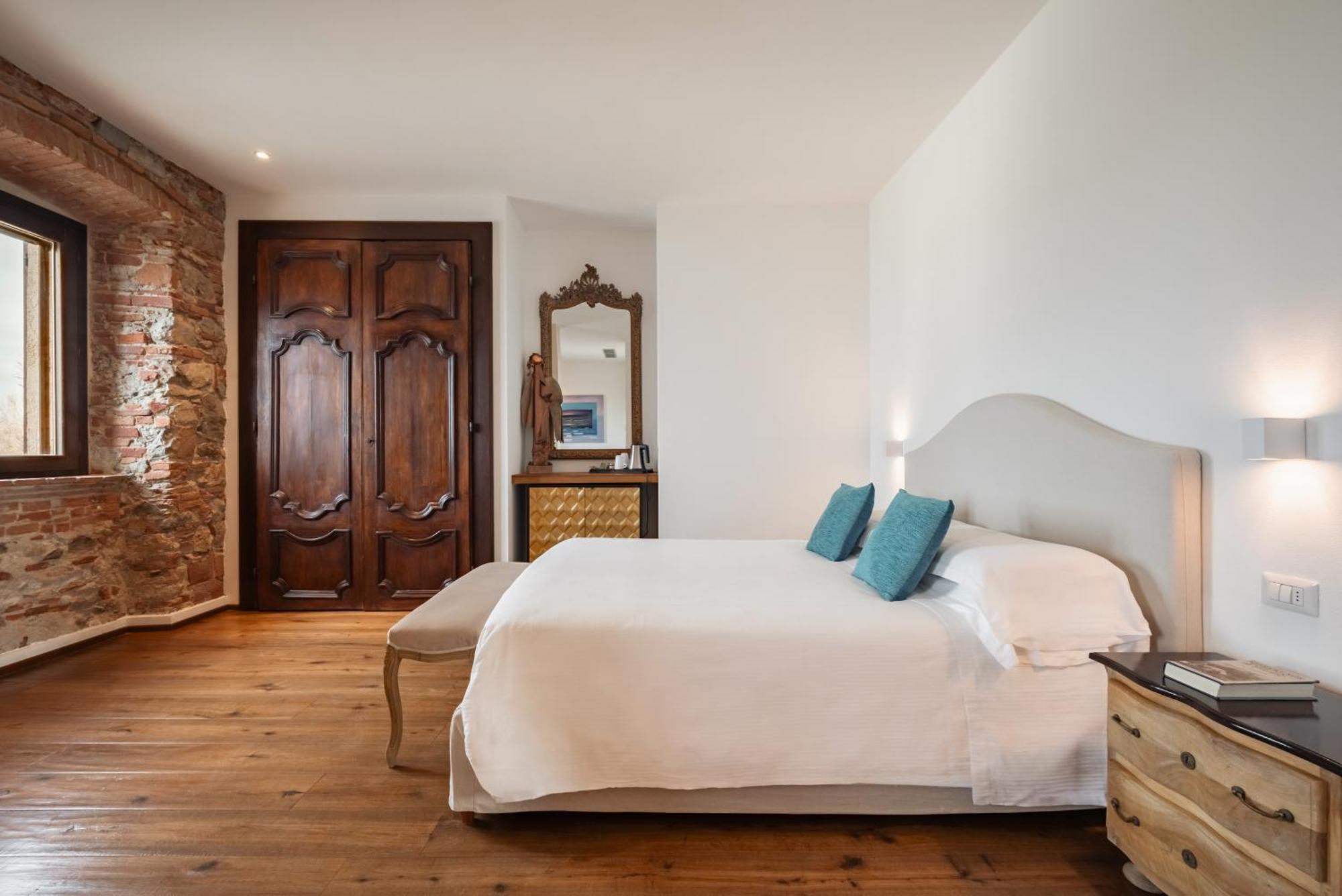 Torre Mozza - Dimora D' Epoca Hotel ฟอลลอนนีกา ภายนอก รูปภาพ