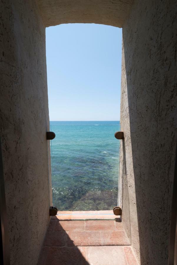 Torre Mozza - Dimora D' Epoca Hotel ฟอลลอนนีกา ภายนอก รูปภาพ